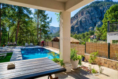 rent-a-forest-villa-with-pool-gocek-15