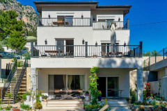 rent-a-forest-villa-with-pool-gocek-27