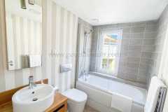 Portville-Canal-Villas-119-Bedroom1-Bathroom-Ensuite-1