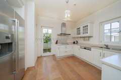 Portville-Canal-Villas-120-Kitchen-1