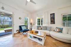 Portville Canal Side Villas 66-Salon-6