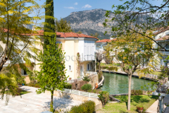 Canal Villa for Sale in Portville